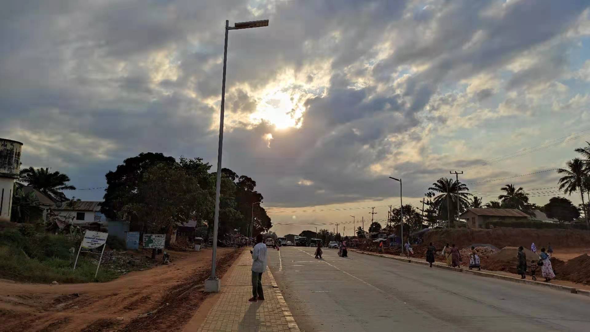 一體化太陽能路燈.jpg