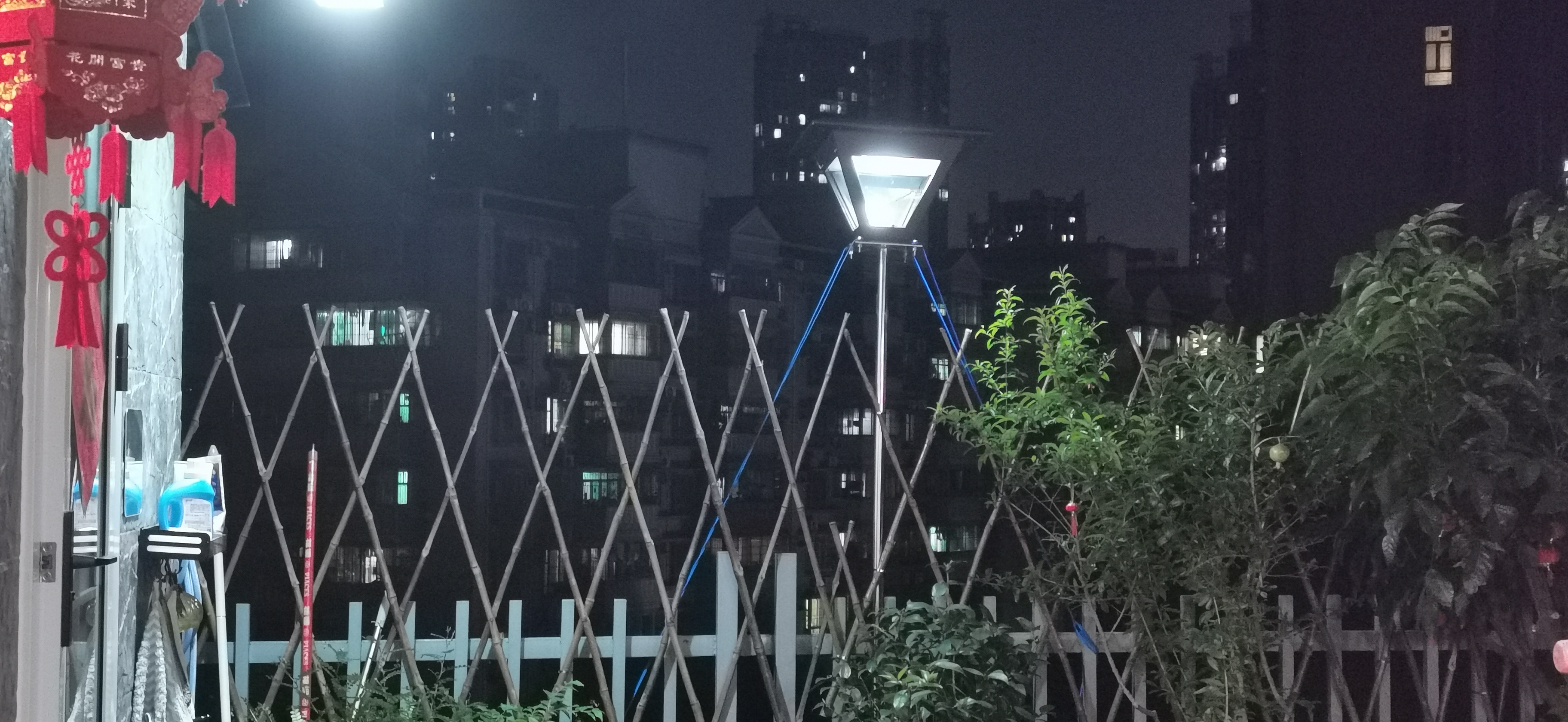 太陽能庭院燈.jpg