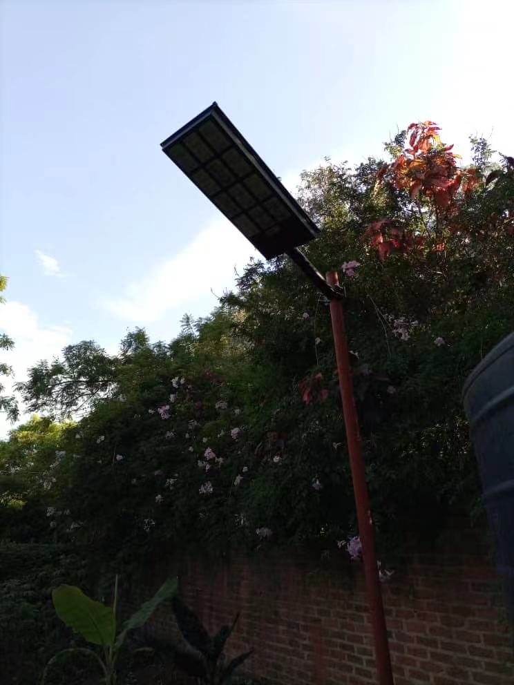 太陽能路燈.jpg